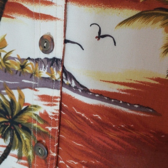 Sport Button Down Tropical Hawaiian Print - Picture 4 of 4